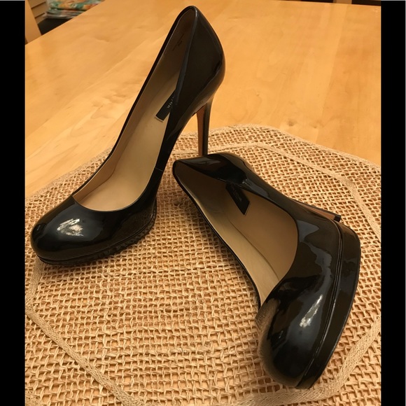 ANN TAYLOR BLACK SZ8M PATENT PUMP - Picture 2 of 7